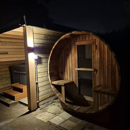 Luxe Boshuisje Met Prive Wellness & Jacuzzi Op De Veluwe Ermelo Εξωτερικό φωτογραφία